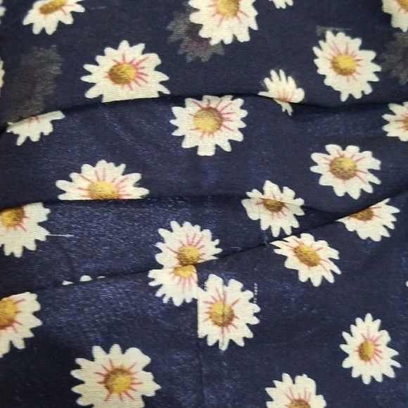 Sans Souci Sunflower Dress - Picture 6 of 7